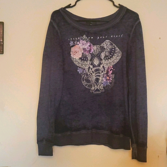 Fifth Sun Tops - Fifth🖤Sun Graphic Sweatshirt